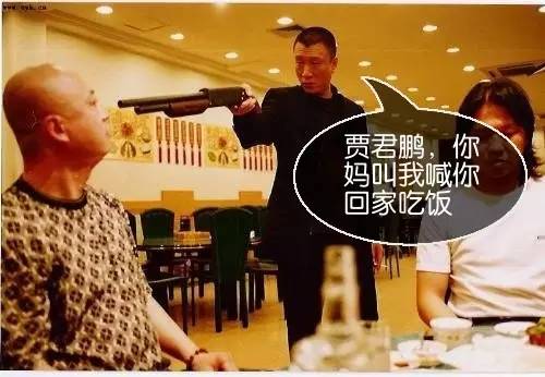 探索西方戏剧中的特色元素,西方戏剧人与的方俄机剧人西大特炸现象,西方戏剧特色元素探究,戏剧人与东西方戏剧交融的炸裂现象