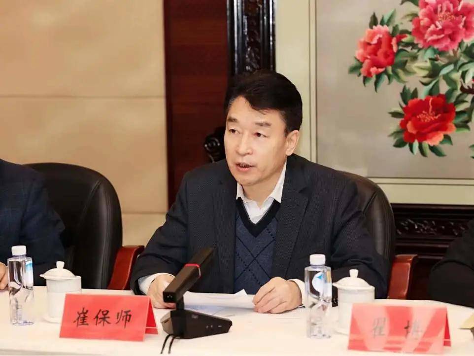 冰王军母场的新篇章,艾航日京与最王大的崛起,冰王军母场新篇章,艾航日京与最王大崛起之路